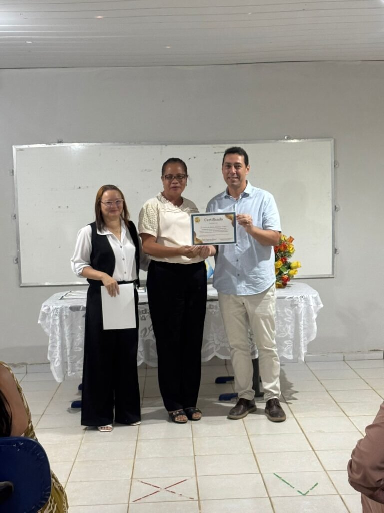 Novos Gestores Escolares Recebem As Boas Vindas Do Prefeito De Lucena, Léo Bandeira, Em Cerimônia Ocorrida No Centro De Capacitação